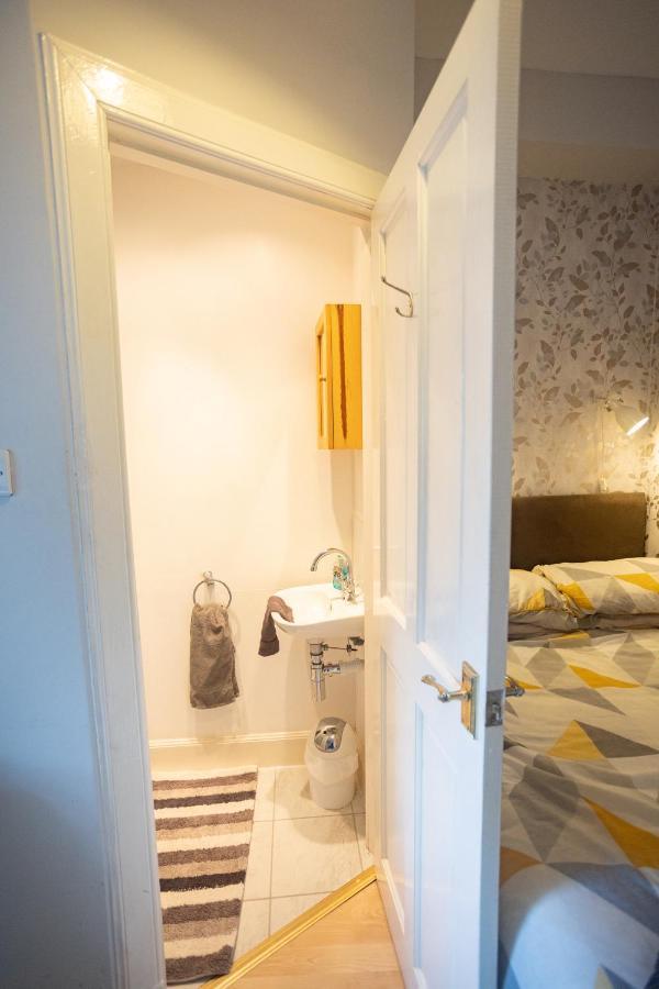 Sandgate 2-Bed Apartment In Ayr Central Location Buitenkant foto